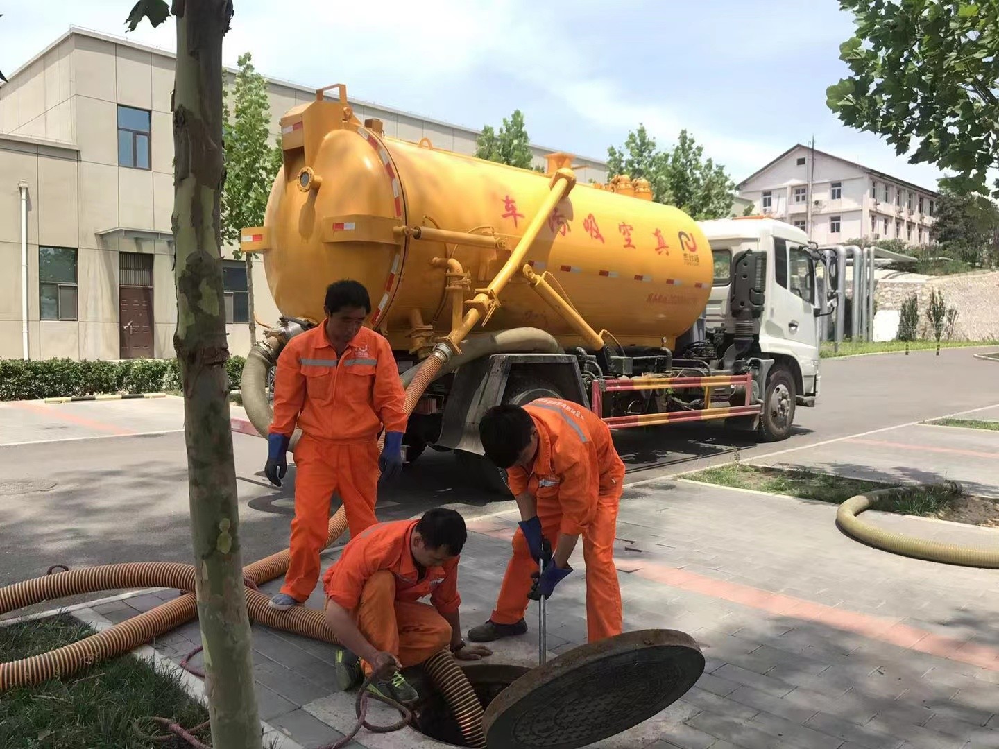 潞城化粪池清理与5-8吨吸粪车施工效率分析